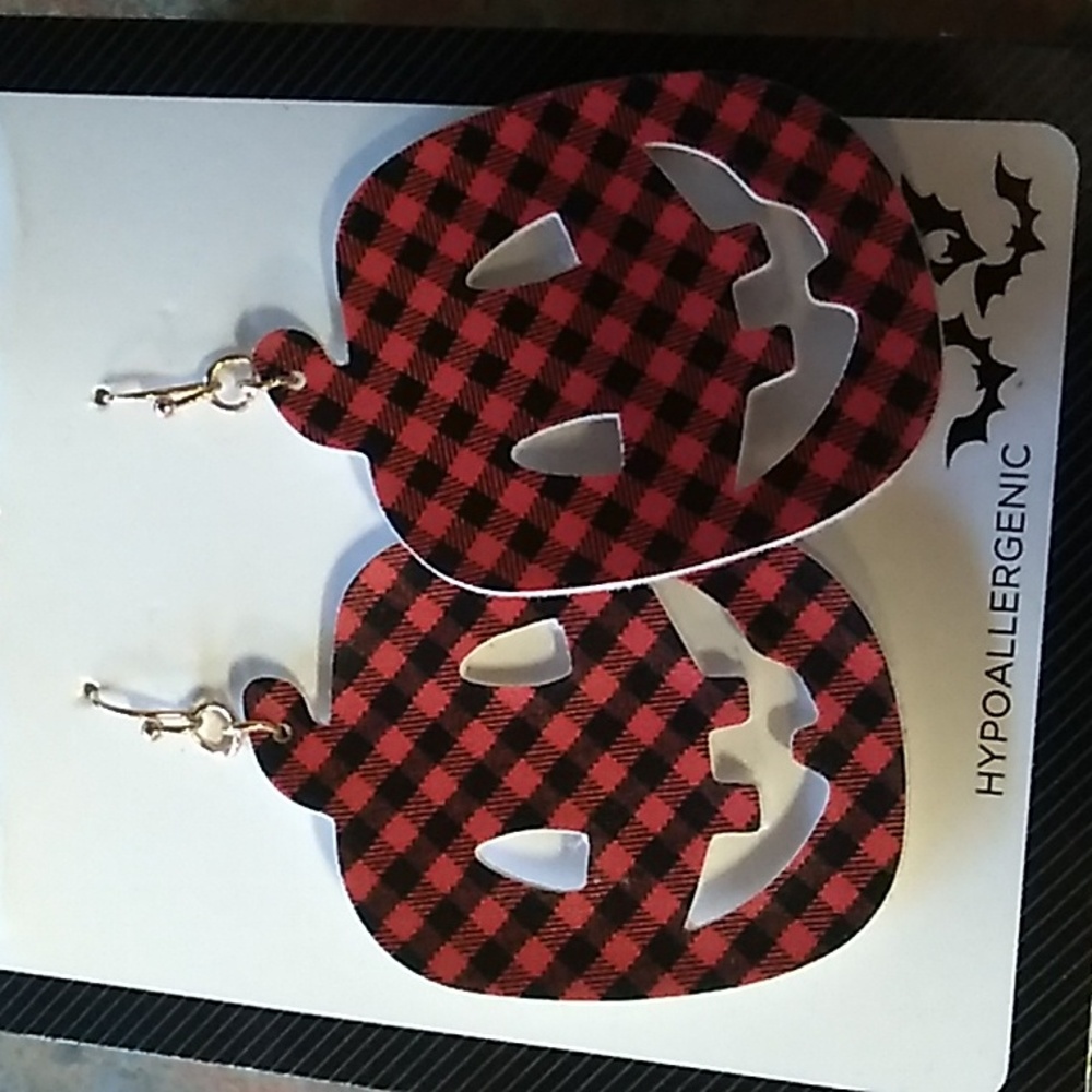 Nice big pumpkin earrings